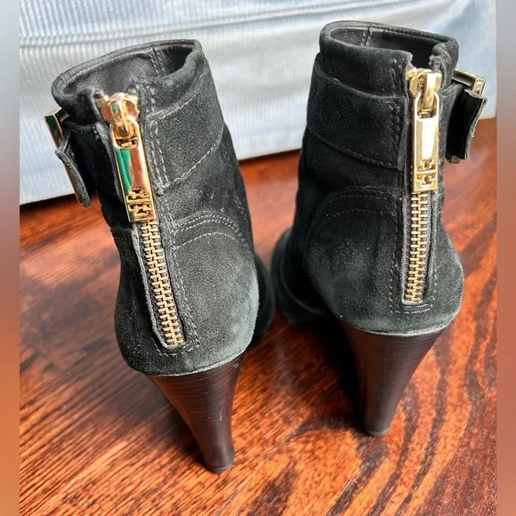 Tory Burch  Black Suede Booties - sz 7.5 - Picture 3 of 14